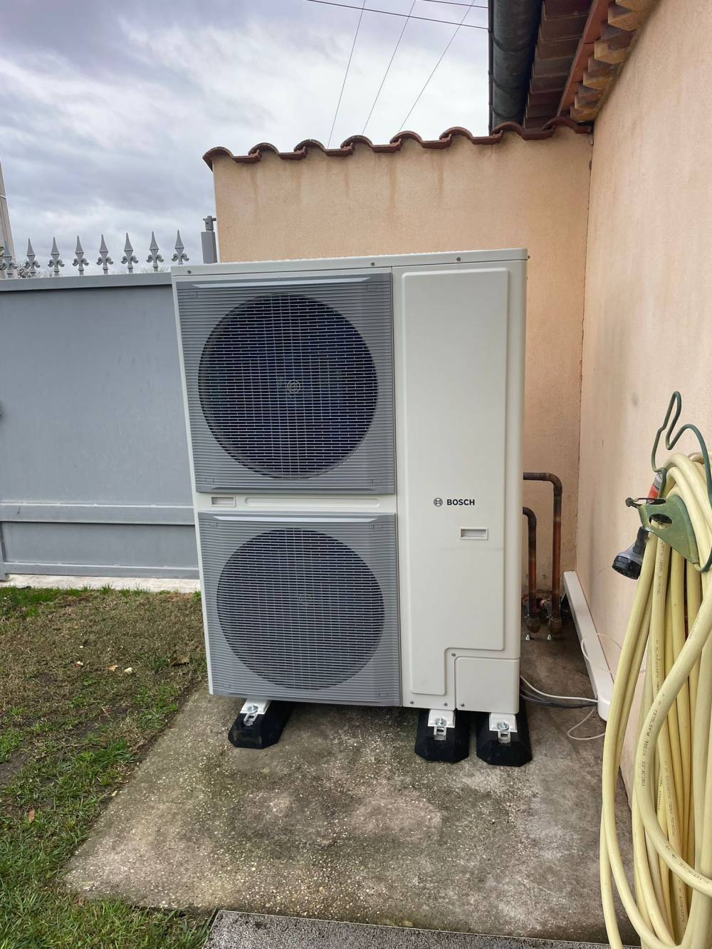 PAC BOSCH 2000 22KW -SAINT ROMAIN DE JALIONAS